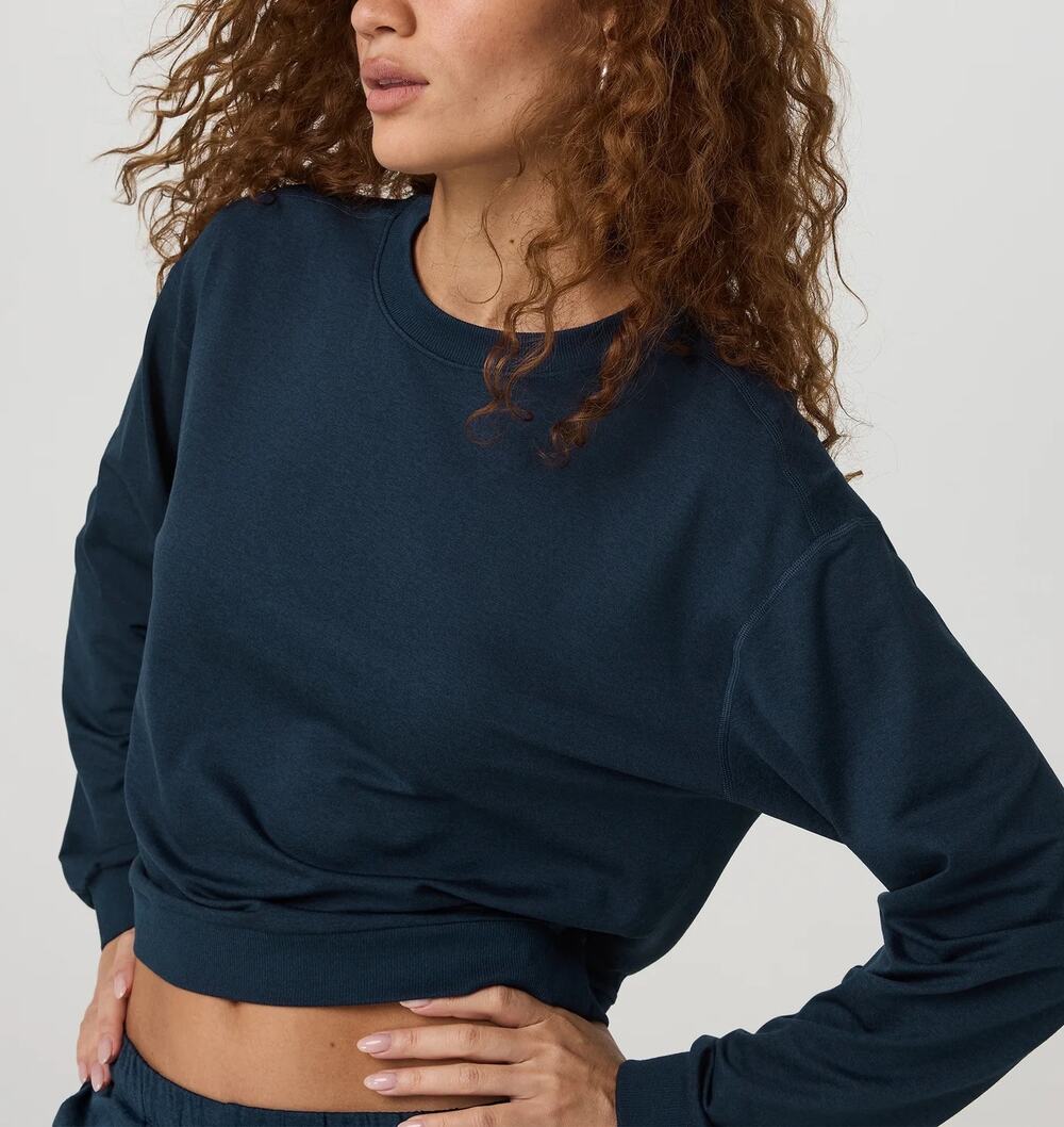 NWT Vuori Halo Modern Crew Sweater Size L Navy Blue Athleisure Yoga Sweatshirt